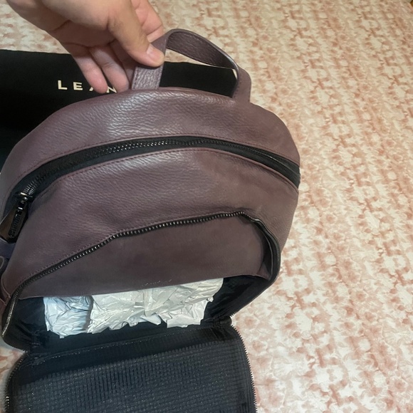 Leanelle (medium) backpack - Picture 3 of 3